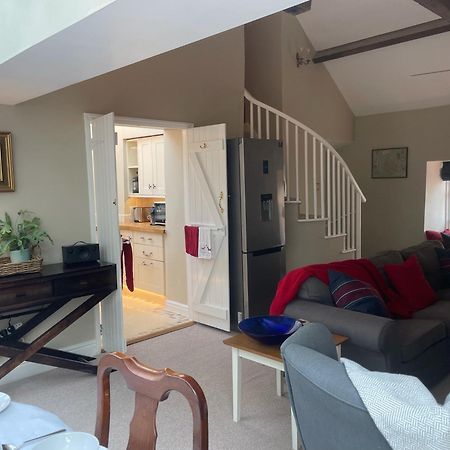 Gorgeous Country Cottage On Outskirts Of Bath With Wood Fired Hot Tub Midford Экстерьер фото