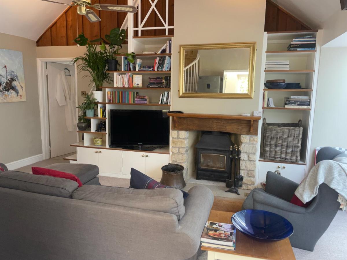 Gorgeous Country Cottage On Outskirts Of Bath With Wood Fired Hot Tub Midford Экстерьер фото
