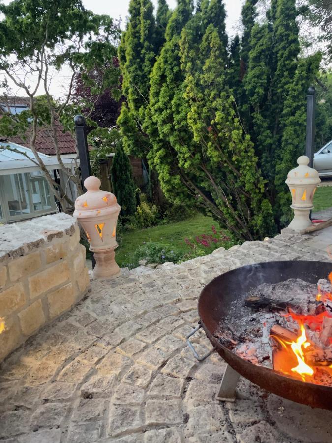 Gorgeous Country Cottage On Outskirts Of Bath With Wood Fired Hot Tub Midford Экстерьер фото